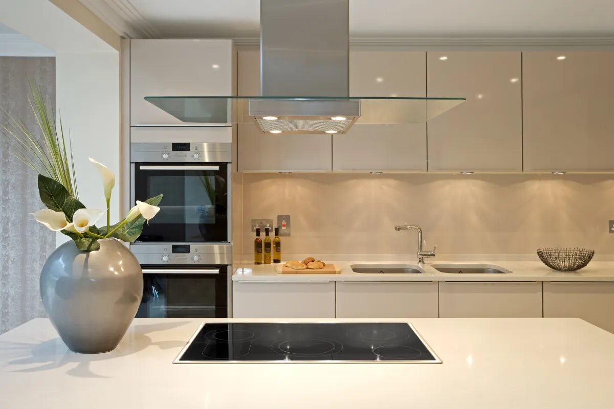 Comparing Features: Custom vs Mass-Produced Cabinets